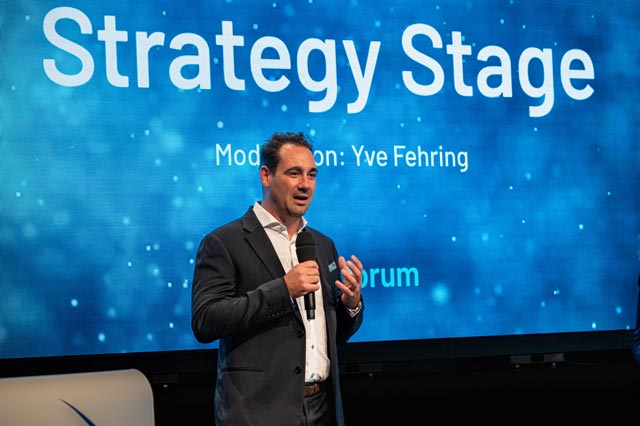 Jan Moll auf der Strategy Stage beim netforum 2023